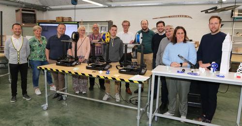 Techn-On schenkt 22 3D printers aan Sint-Maartenscholen Ieper - KW.be
